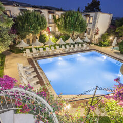 Moonshine Hotel & Suites фото 5