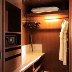 Отель Anantara Sanya Resort & Spa сейф в номере