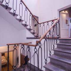 Отель Lovely 4BD Apt 3min Walk to Ponte Vecchio интерьер отеля