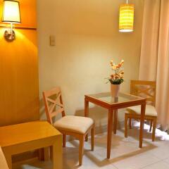 Отель Crown Regency Residences - Cebu комната для гостей