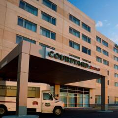Отель Courtyard by Marriott Montreal Airport Канада, Монреаль - отзывы, цены и фото номеров - забронировать отель Courtyard by Marriott Montreal Airport онлайн городской автобус