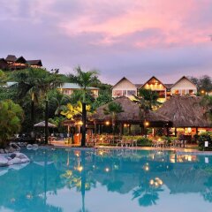 Отель Outrigger Fiji Beach Resort бассейн фото 5