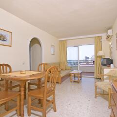 Отель Apartamentos Stella Maris ( Marcari Sl.) Испания, Фуэнхирола - 1 отзыв об отеле, цены и фото номеров - забронировать отель Apartamentos Stella Maris ( Marcari Sl.) онлайн фото 3