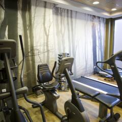 HYDROS Hotel & Spa фитнесс-зал