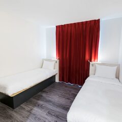 Отель B&B Hotel Zürich Airport Rümlang Швейцария, Рюмланг - отзывы, цены и фото номеров - забронировать отель B&B Hotel Zürich Airport Rümlang онлайн комната для гостей фото 3