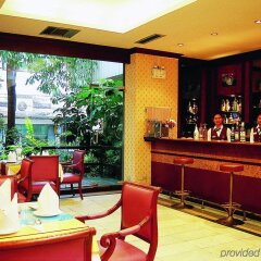 Отель Silom City Бангкок гостиничный бар