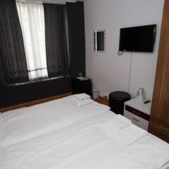 Hotel DaVinci сейф в номере