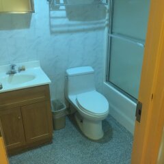 Отель Explore Hotel and Hostel США, Нью-Йорк - отзывы, цены и фото номеров - забронировать отель Explore Hotel and Hostel онлайн ванная фото 2