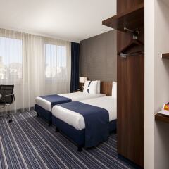 Отель Holiday Inn Express Amsterdam - Sloterdijk Station комната для гостей фото 2