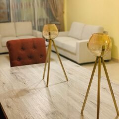 Отель Downtown 2bedroom Holidays R Us Дубай комната для гостей фото 2