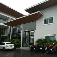 Отель Clear House Resort парковка
