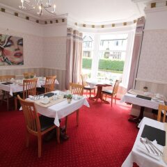 Отель Lynwood Guest House питание