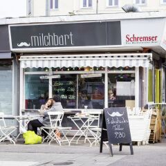 Отель Grätzlhotel Meidlingermarkt гостиничный бар