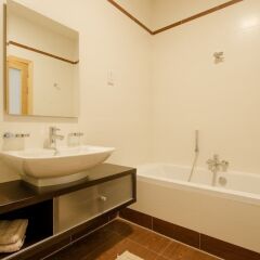 Отель Seafront Luxury Apartment, Pool and Great Location Мальта, Слима - отзывы, цены и фото номеров - забронировать отель Seafront Luxury Apartment, Pool and Great Location онлайн ванная фото 2