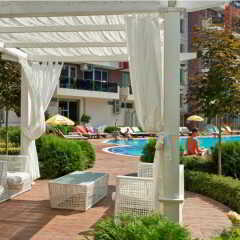 Апартаменты Admiral Plaza Apartments