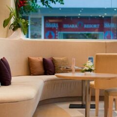 Отель The Ashlee Plaza Patong Hotel & Spa Таиланд, Карон-Бич - 1 отзыв об отеле, цены и фото номеров - забронировать отель The Ashlee Plaza Patong Hotel & Spa онлайн балкон
