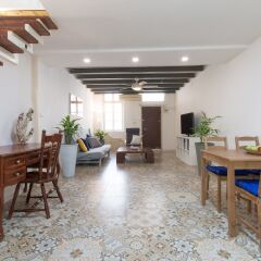 Отель Gorgeous Apt in Neve Tzedek with Parking Тель-Авив питание