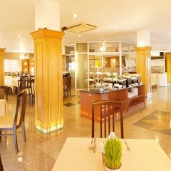 Liberty Hotel Saigon Parkview гостиничный бар