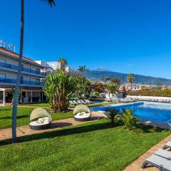 Hotel Weare La Paz бассейн