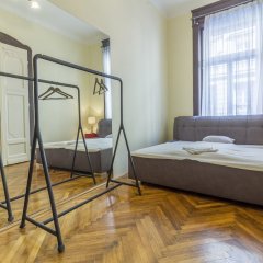 Апартаменты Bessara Apartment Венгрия, Будапешт - отзывы, цены и фото номеров - забронировать отель Bessara Apartment онлайн комната для гостей фото 4