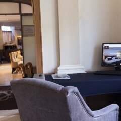 Отель Royal Hotel Paris Champs Elysées Франция, Париж - отзывы, цены и фото номеров - забронировать отель Royal Hotel Paris Champs Elysées онлайн фото 19