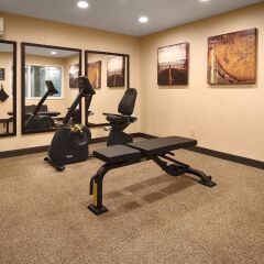 Отель Comfort Suites Hilliard Хиллиард фитнесс-зал фото 4