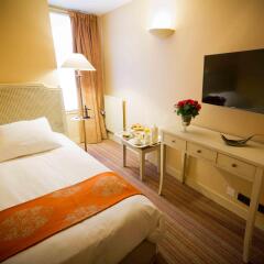 Отель Hôtel Champerret Héliopolis комната для гостей