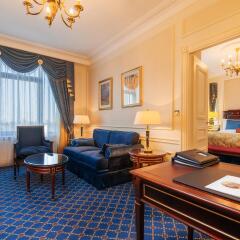 Fairmont Grand Hotel Kyiv Киев комната для гостей фото 4