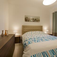 Отель THE Ultimate Luxury, Sliema With Pool Мальта, Слима - отзывы, цены и фото номеров - забронировать отель THE Ultimate Luxury, Sliema With Pool онлайн комната для гостей фото 4
