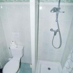 Villa Saint Exupery Gardens Hostel ванная