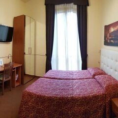 Hotel Ester сейф в номере