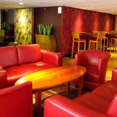 Отель Premier Inn Glasgow City - Charing Cross развлечения