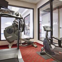 Отель Best Western Joliet Inn & Suites фитнесс-зал