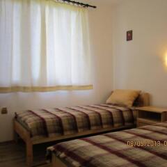 Отель Energy Guest House Болгария, Боженци - отзывы, цены и фото номеров - забронировать отель Energy Guest House онлайн комната для гостей фото 4