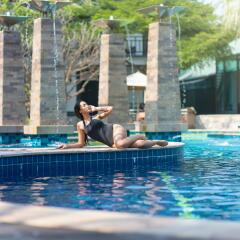 The Zign Hotel Premium Villa бассейн