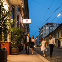 Отель Theaterhotel Wien вид на фасад фото 2