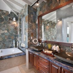 Blue Serenity - Five Bedroom Villa in St. Thomas, U.S. Virgin Islands from 757$, photos, reviews - zenhotels.com bathroom