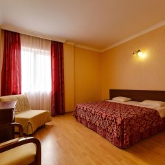 Гостиница Визит в Краснодаре 4 отзыва об отеле, цены и фото номеров - забронировать гостиницу Визит онлайн Краснодар комната для гостей фото 5