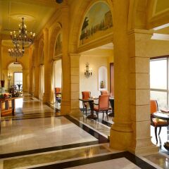 Отель Dusit Thani Dubai ОАЭ, Дубай - 2 отзыва об отеле, цены и фото номеров - забронировать отель Dusit Thani Dubai онлайн интерьер отеля фото 2