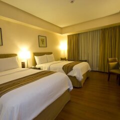 Crown Regency Hotel and Towers Cebu комната для гостей фото 4