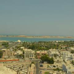 Sheraton Khalidiya Hotel пляж фото 2