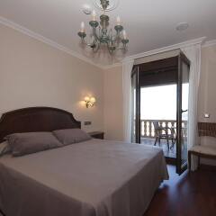 Отель Pensión Residencia A Cruzán - Adults Only комната для гостей фото 3