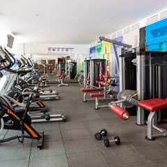 Hotel Best Jacaranda фитнесс-зал