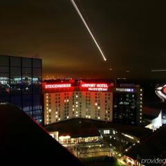Steigenberger Airport Hotel бассейн фото 2