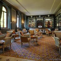 Отель San Clemente Palace Kempinski Venice гостиничный бар