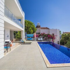 Villa Berengul by Akdenizvillam Турция, Калкан - отзывы, цены и фото номеров - забронировать отель Villa Berengul by Akdenizvillam онлайн бассейн фото 3