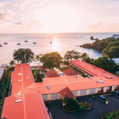 Отель Sunset Shores Beach Hotel Сент-Винсент и Гренадины, Остров Бекия - отзывы, цены и фото номеров - забронировать отель Sunset Shores Beach Hotel онлайн пляж