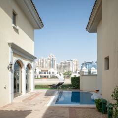 Отель Dream Inn Dubai-Luxury Palm Beach Villa фото 3