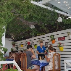 Отель Cocktail Dreams Saranda бассейн