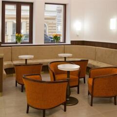 Hotel Ambiance гостиничный бар